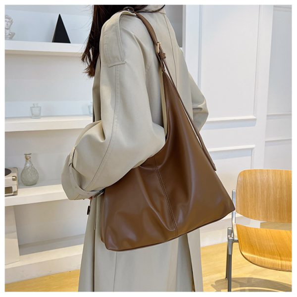 Large capacity handbag tote bag PU commuter retro high shoulder bag underarm bag